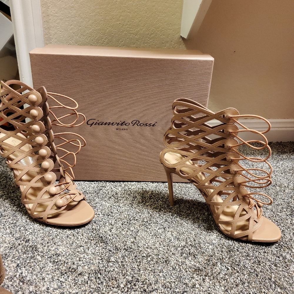 Shoes - Picture 3 of 8